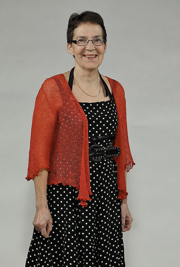 Iloinen tanssinohjaaja Kaisa Sorsa